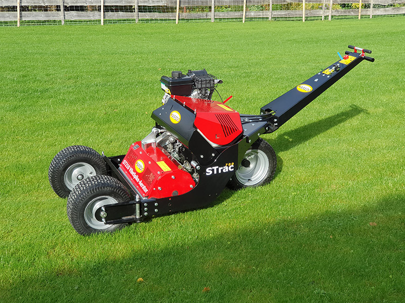 Maredo STrac 700 – an ingenious multi purpose groundcare machine