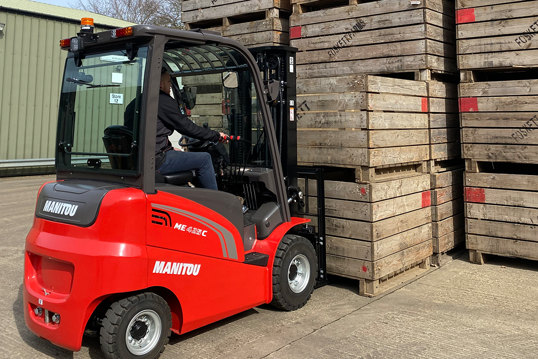 T H WHITE EXPANDS NORTH WITH MANITOU