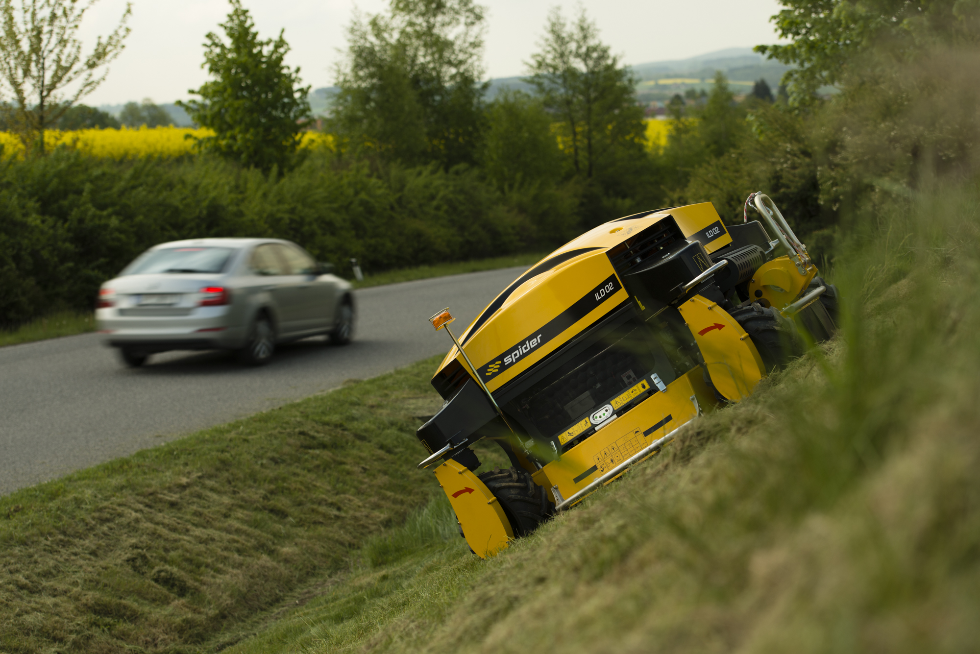 Enhancing Safety and Efficiency: The Benefits of Spider Mowers in Commercial Mowing