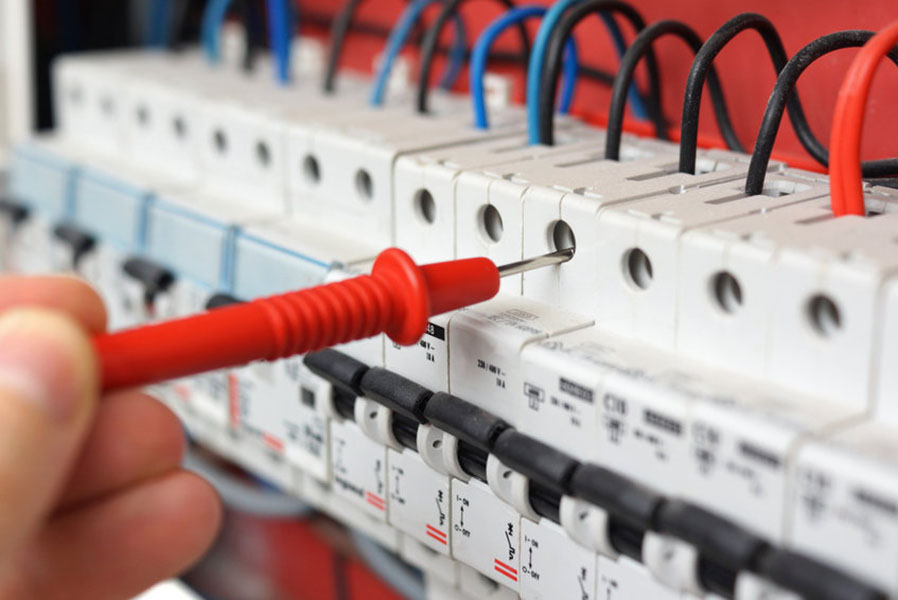 How to Find the Right Electrical Contractor for Your Business